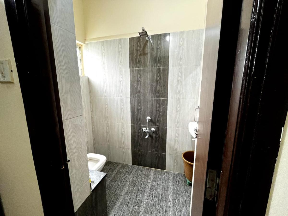 Staeg Heart Of City 2Bhk - 201 Індаур Екстер'єр фото